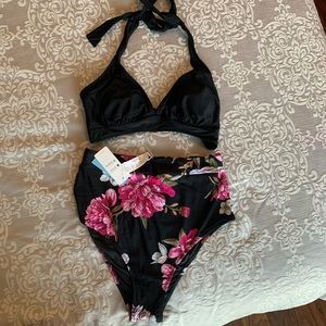 NWT Cupshe high waist 2 piece swimsuit. Size Large